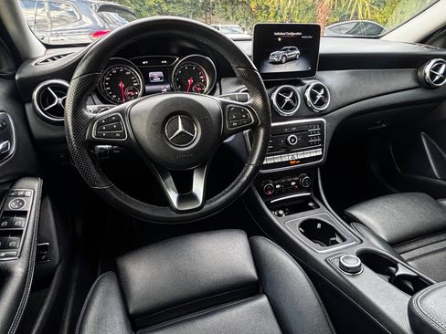 Used 2019 Mercedes-Benz GLA 250 GLA 250 4MATIC SUV image 2