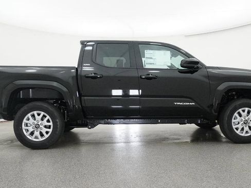 New 2026 Toyota Tacoma SR5 AWD/4WD image 10