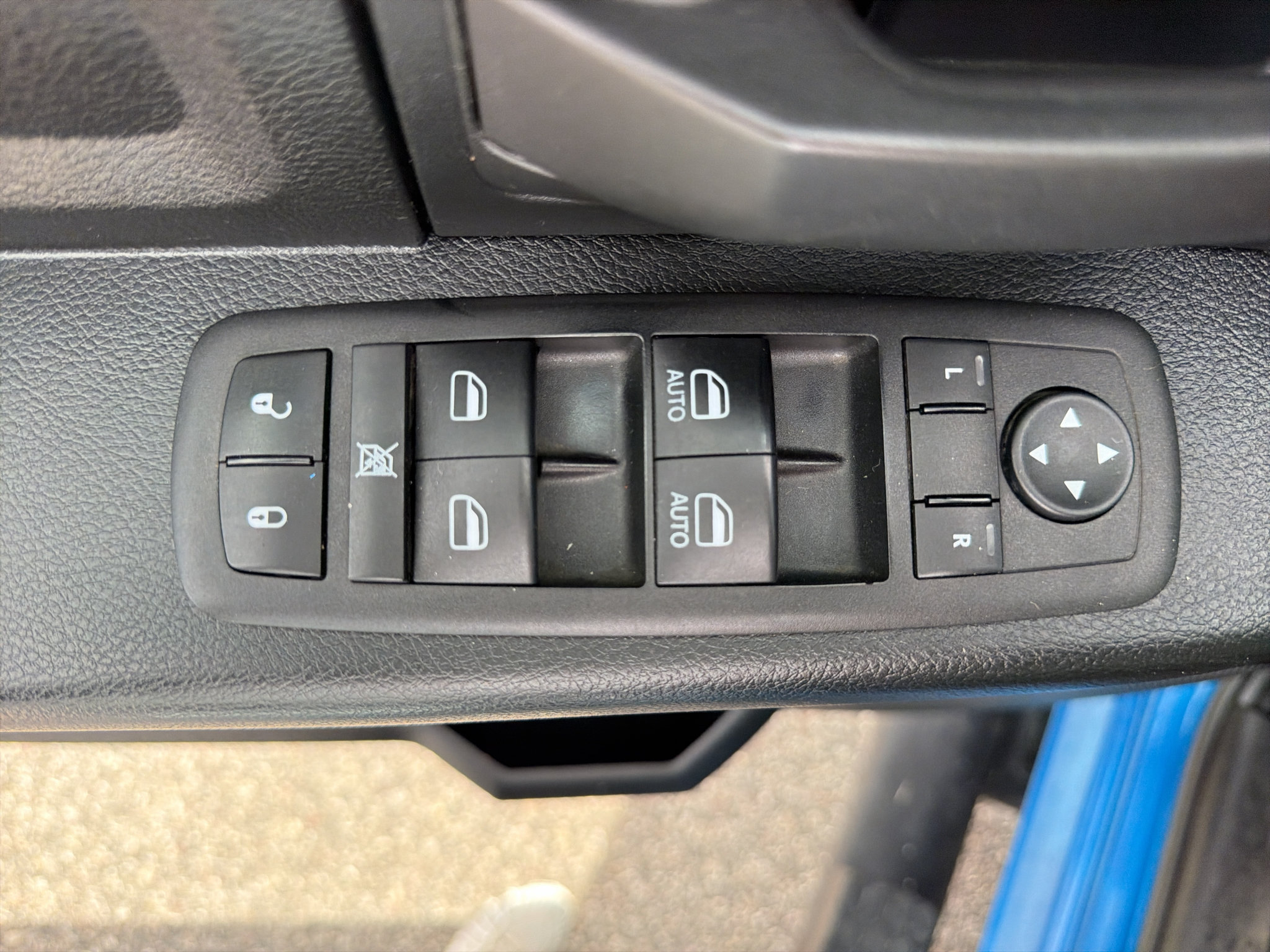 Used 2023 RAM 1500 Express w/ Wheel & Sound Group AWD/4WD image 23