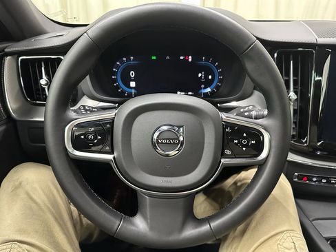 Used 2024 Volvo XC60 B5 Ultimate w/ Protection Package Premier image 25