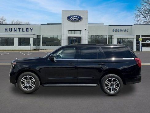 Used 2025 Ford Expedition Active AWD/4WD image 6