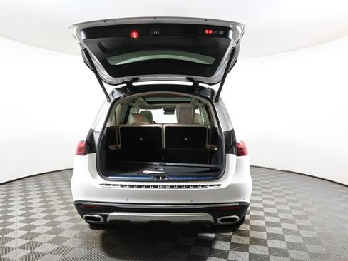 Used 2026 Mercedes-Benz GLS 450 4MATIC image 39