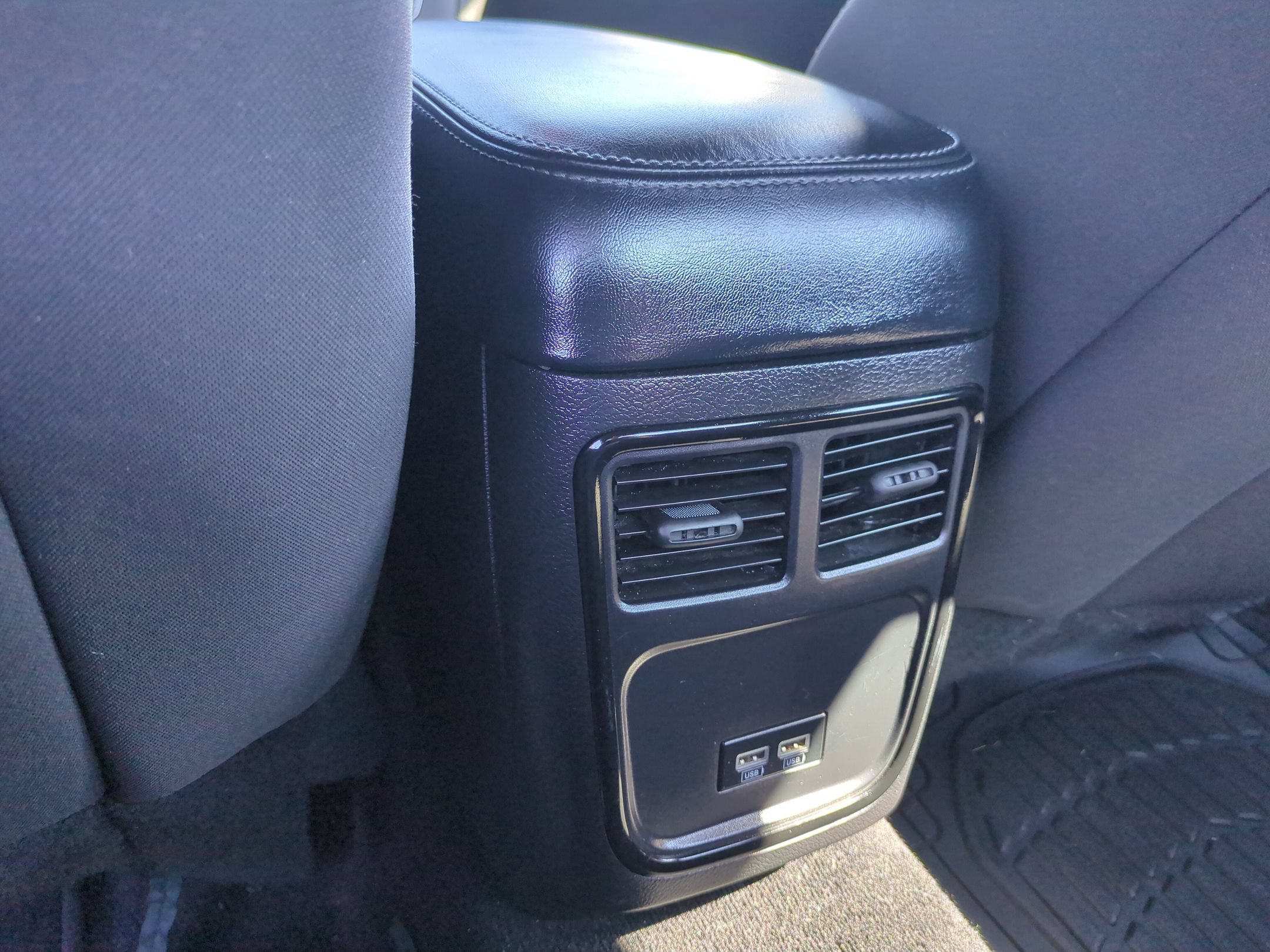 Used 2021 Dodge Charger SXT w/ Blacktop Package RWD image 28