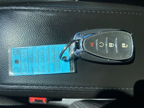 Used 2017 Chevrolet Cruze LT w/ Convenience Package image 17