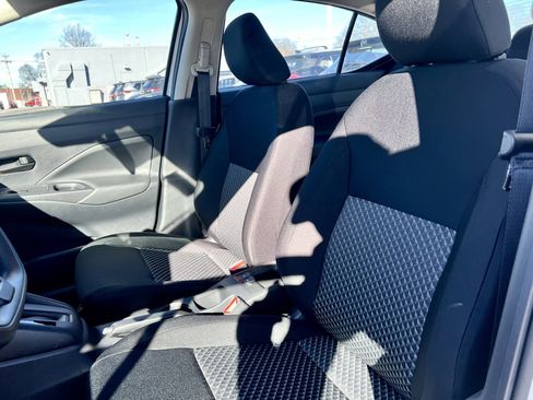 Used 2025 Nissan Versa S w/ S Plus Package image 3