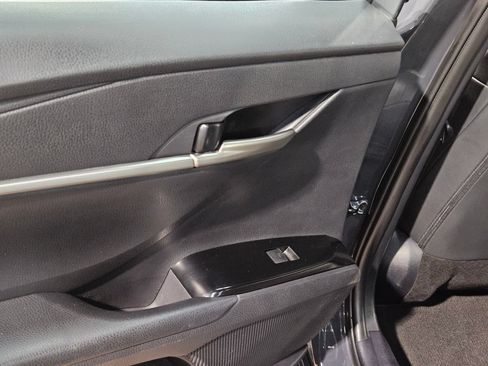 Used 2025 Toyota Camry SE FWD image 35