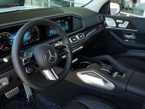 New 2026 Mercedes-Benz GLS 450 4MATIC image 2