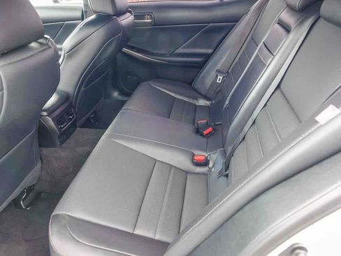 Used 2019 Lexus IS 300 F Sport image 17