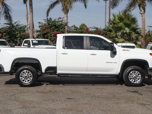 Used 2025 Chevrolet Silverado 2500 LT AWD/4WD image 11