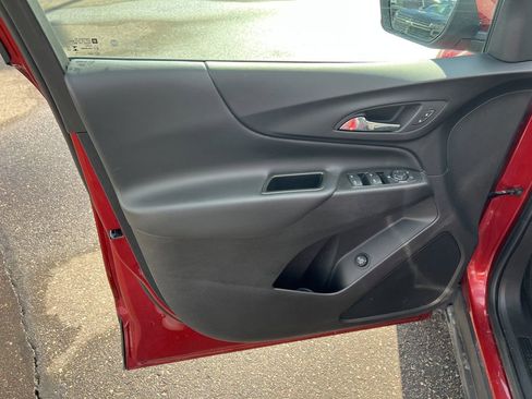 Certified 2023 Chevrolet Equinox LT AWD/4WD image 17