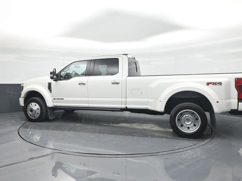 Used 2022 Ford F450 Platinum w/ FX4 Off-Road Package image 29