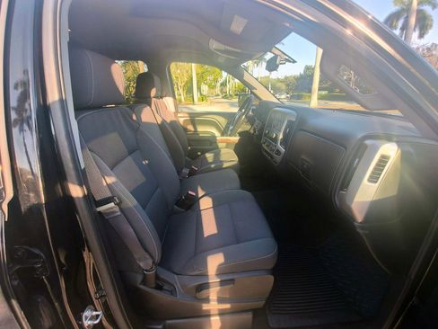 Used 2017 GMC Sierra 1500 SLE w/ SLE Value Package AWD/4WD image 35