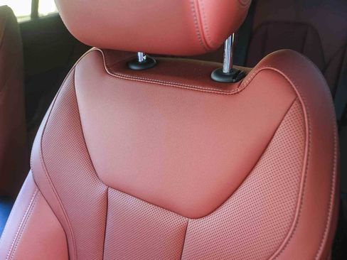 Certified 2024 BMW X4 xDrive30i w/ M Sport Package image 22