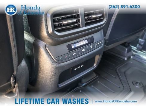 Certified 2025 Honda Pilot EX-L image 13