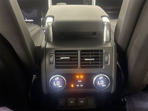 Used 2023 Land Rover Discovery S R-Dynamic image 25