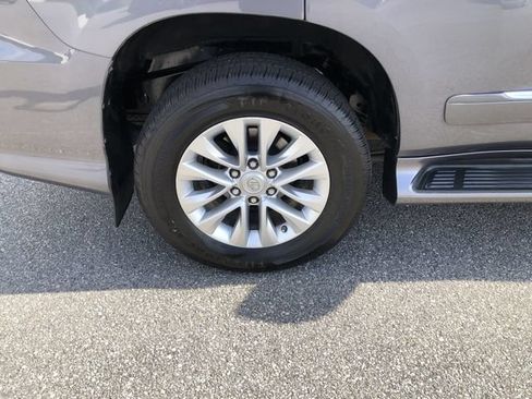 Used 2019 Lexus GX 460 Premium AWD/4WD image 10