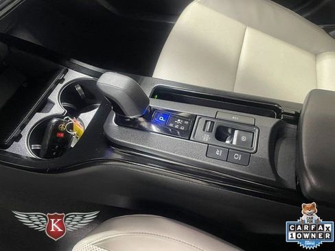 Used 2023 Toyota Prius XLE image 17