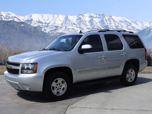Used 2012 Chevrolet Tahoe LT AWD/4WD image 2