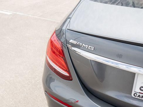 Used 2018 Mercedes-Benz E 43 AMG 4MATIC Sedan image 44