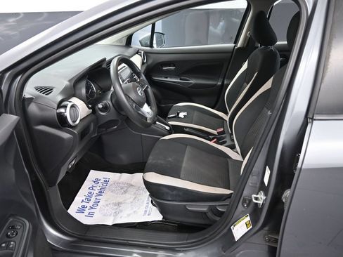 Used 2021 Nissan Versa SV FWD image 23