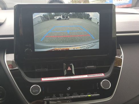 Used 2024 Toyota Corolla LE w/ LE Convenience Package image 26