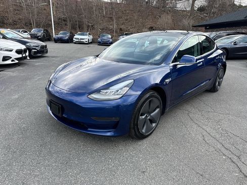 Used 2020 Tesla Model 3 Standard Range Plus image 2