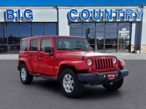Used 2015 Jeep Wrangler Unlimited Sahara w/ Connectivity Group image 7