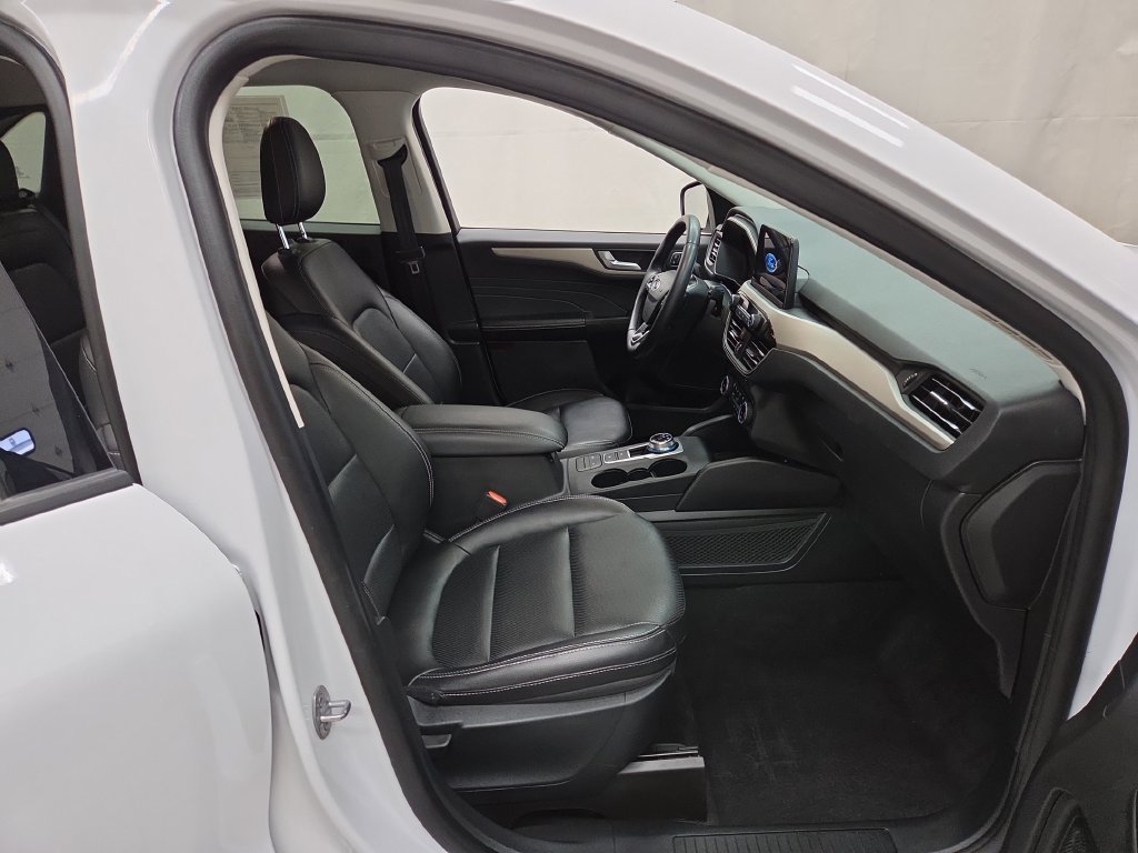 Used 2022 Ford Escape SEL w/ Technology Package AWD/4WD image 12