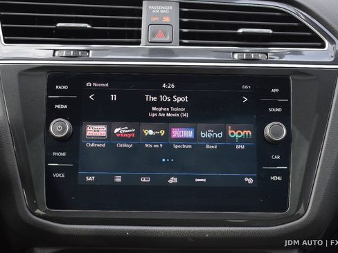Used 2019 Volkswagen Tiguan SE AWD/4WD image 25