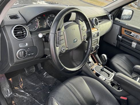 Used 2013 Land Rover LR4 HSE image 17