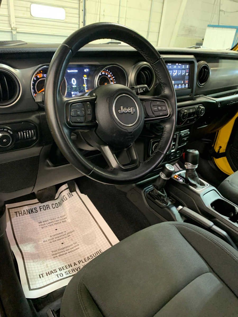 Used 2021 Jeep Wrangler Sport AWD/4WD image 8