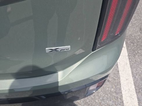 Used 2025 Kia Telluride AWD image 3