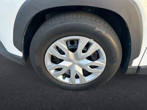Used 2023 Toyota Corolla Cross L FWD image 10
