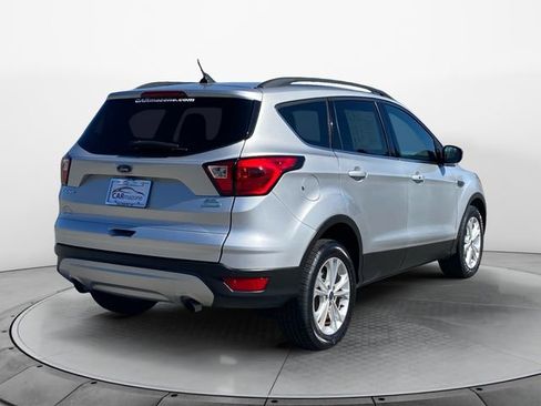 Used 2019 Ford Escape SEL image 5
