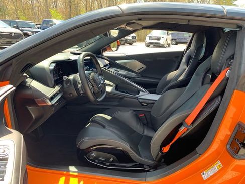 Used 2024 Chevrolet Corvette Stingray Premium Conv w/ Z51 Performance Package RWD image 27