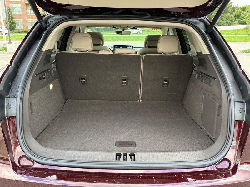 Certified 2023 Lincoln Nautilus Reserve w/ Equipment Group 201A AWD/4WD image 7