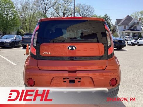 Used 2018 Kia Soul + image 6