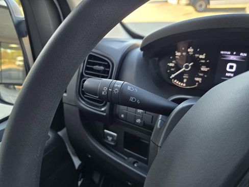 Used 2025 RAM ProMaster 3500 w/ Convenience Group image 21