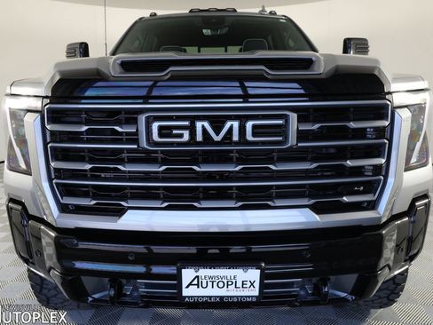 Used 2026 GMC Sierra 2500 AT4X AWD/4WD image 2