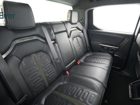Used 2022 Rivian R1T Launch Edition AWD/4WD image 5
