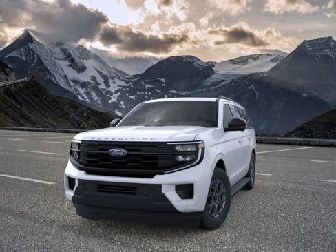 New 2026 Ford Expedition Active AWD/4WD image 2