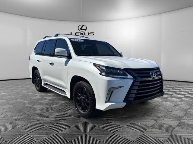 Used 2017 Lexus LX 570 4WD w/ Luxury Package image 2