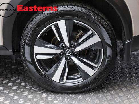 Used 2021 Nissan Rogue SL AWD/4WD image 8