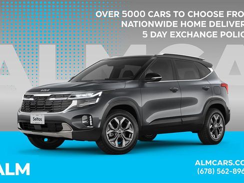 Used 2024 Toyota Highlander XLE image 6