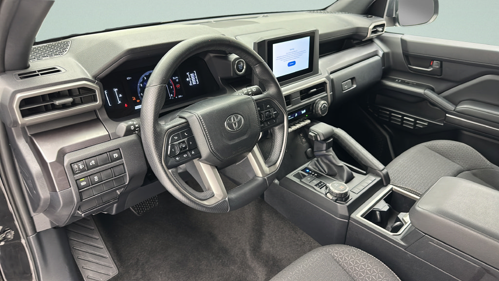 Used 2025 Toyota 4Runner SR5 AWD/4WD image 12