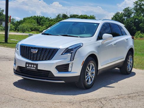 Used 2022 Cadillac XT5 Premium Luxury FWD image 3
