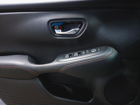 Used 2024 Honda HR-V Sport image 16