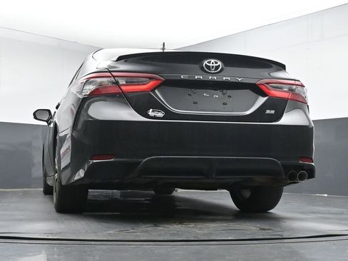 Used 2023 Toyota Camry SE w/ Cold Weather Package FWD image 22