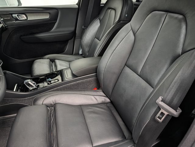 Used 2024 Volvo XC40 B5 Ultimate w/ Protection Package Premier AWD/4WD image 10