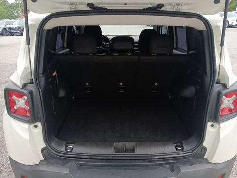 Used 2021 Jeep Renegade Sport AWD/4WD image 18